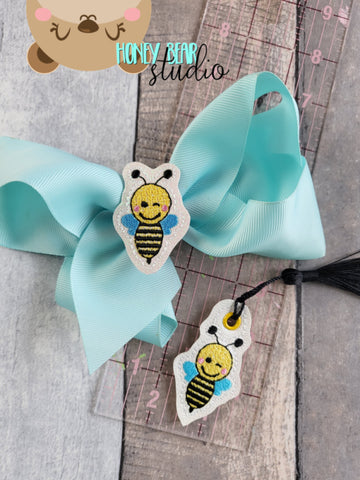 Cute Bumblebee Bee feltie SET, feltie, charm or zipper pull eyelet for 4x4  DIGITAL DOWNLOAD embroidery file ITH In the Hoop 0423 04