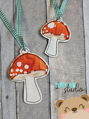 Mushroom Toadstool Christmas Applique Ornament 2sizes 4x4 DIGITAL DOWNLOAD embroidery file ITH In the Hoop 1123 01