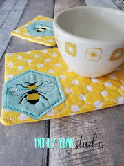 Bee Hexagon Applique COASTER and MUG RUG Set 4x4 5x7 1 design DIGITAL DOWNLOAD embroidery file ITH In the Hoop 0321