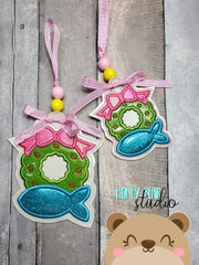 Cat Wreath with Fish Santa Paws Pet Christmas Applique Ornament 4x4, 5x7 DIGITAL DOWNLOAD embroidery file ITH In the Hoop 1222